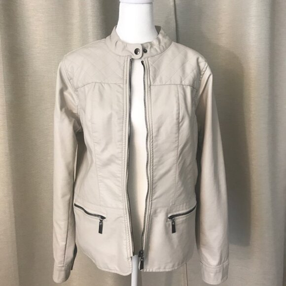 Chic Jacket in Neutral Crème Color by Apt 9 - Picture 2 of 6